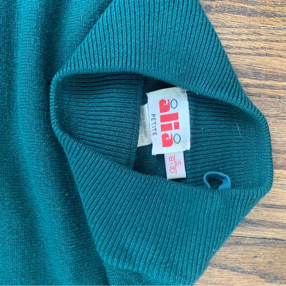 Vintage Alia green mock neck - Picture 5 of 5
